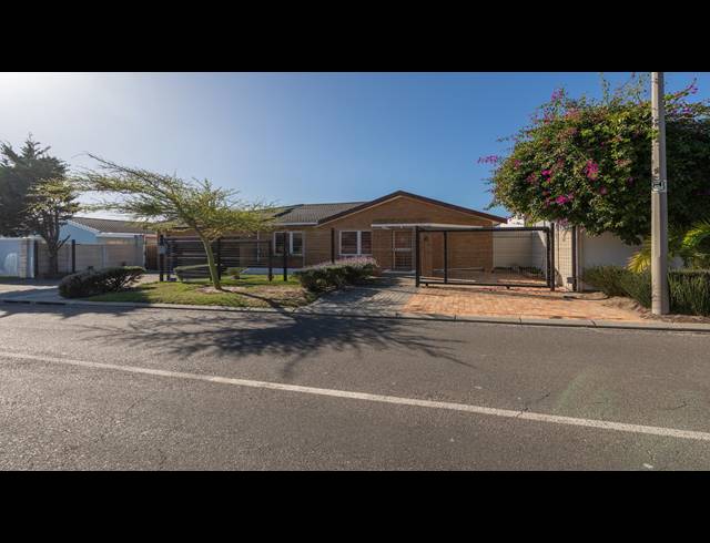3 BEDROOM FREESTANDING SOLD IN BLOUBERG SANDS